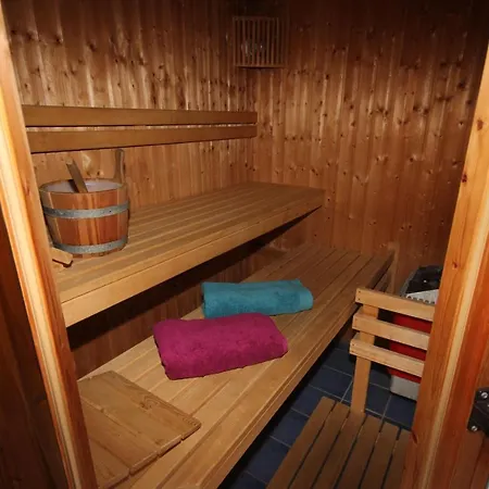 شقة Strandhaus Jonathan 1 فاستروم